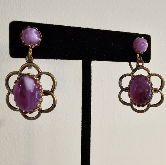 Vintage marbled purple flower dangle screwback earrings - Picture 3 of 9